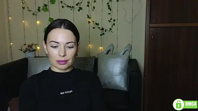 Snapshot of Rita_lovvylyou chatting on October 22, 11:32 am Rita lovvylyou online show from October 22, 11:32 am