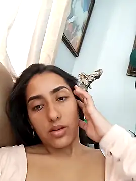 Queen sofya online show from November 8, 7:45 pm