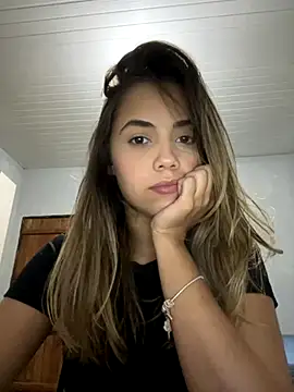 estrela aguiar online show from October 8, 11:46 pm