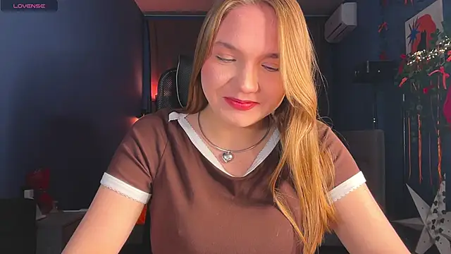 Snapshot of RebeccaEglitis chatting on May 17, 5:09 pm RebeccaEglitis online show from May 17, 5:09 pm