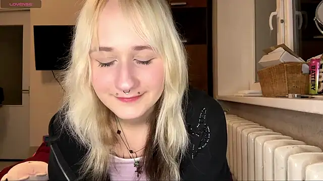 Ulemonala Cute online show from December 14, 6:45 pm