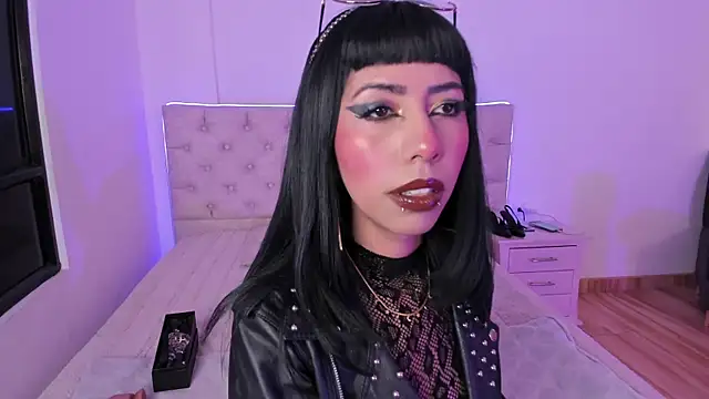 Snapshot of Nina_fox_0691 chatting on May 7, 3:17 pm Nina fox 0691 online show from May 7, 3:17 pm
