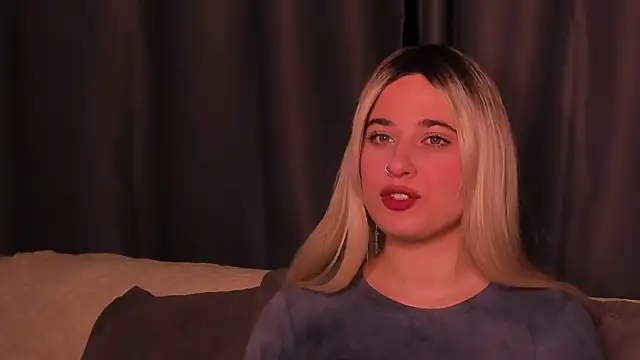 ShyBunny1 online show from October 13, 5:24 pm