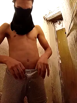 latarak321 online show from October 18, 5:35 pm