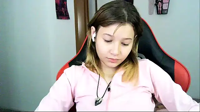 EmuOtori online show from February 1, 12:15 pm