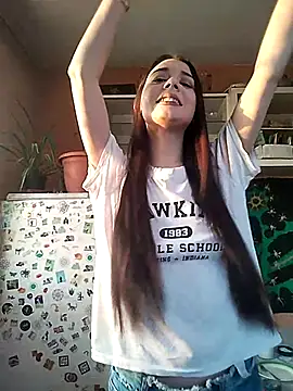 Lady Elsa Snow online show from November 22, 1:10 pm