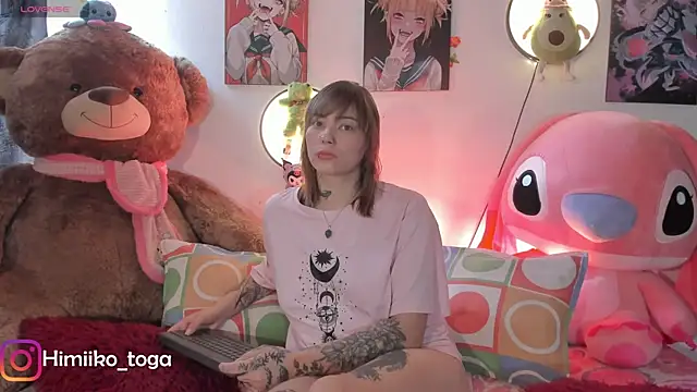 Snapshot of Himiiko_toga chatting on July 5, 5:42 pm Himiiko toga online show from July 5, 5:42 pm
