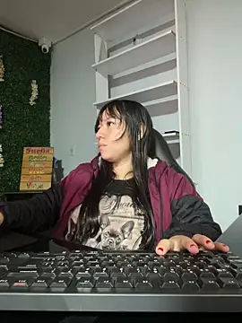 Snapshot of Damara_Rolands- chatting on February 27, 10:59 am Damara Rolands- online show from February 27, 10:59 am