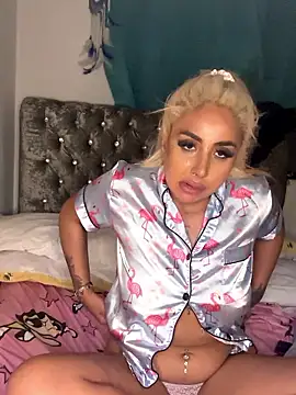 Snapshot of zara_bellexx chatting on January 14, 11:31 pm zara bellexx online show from January 14, 11:31 pm