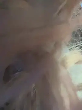 Snapshot of zara_bellexx chatting on February 17, 4:35 pm zara bellexx online show from February 17, 4:35 pm