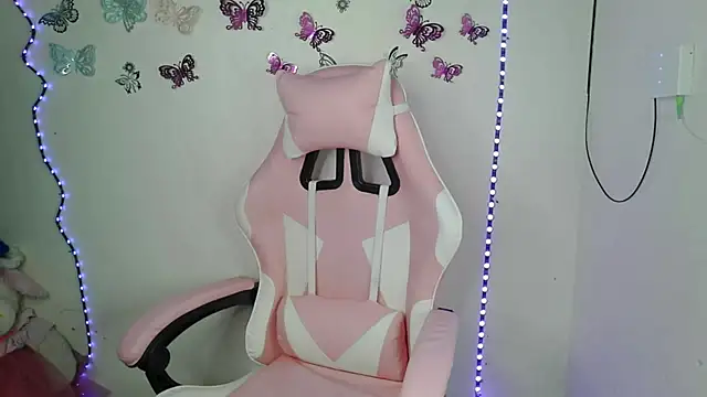 luna00bella7 online show from October 31, 2:56 am