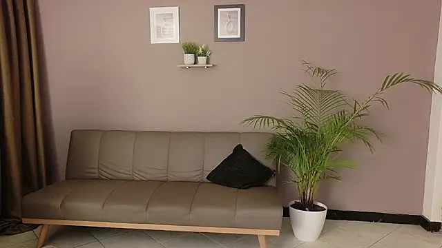 ZahraMilf online show from December 21, 11:50 am