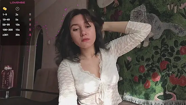 MiaLovelyOne online show from May 1, 4:28 am