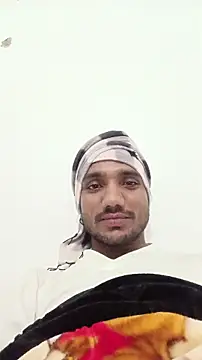 Snapshot of BiggerDickGuy chatting on January 8, 4:20 pm BiggerDickGuy online show from January 8, 4:20 pm