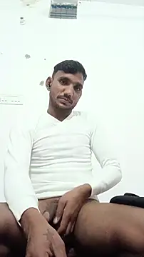 Snapshot of BiggerDickGuy chatting on January 11, 6:02 pm BiggerDickGuy online show from January 11, 6:02 pm