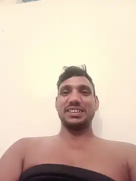 Snapshot of BiggerDickGuy chatting on March 6, 7:10 pm BiggerDickGuy online show from March 6, 7:10 pm