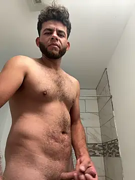 Snapshot of Alby0117 chatting on October 18, 11:55 am Alby0117 online show from October 18, 11:55 am