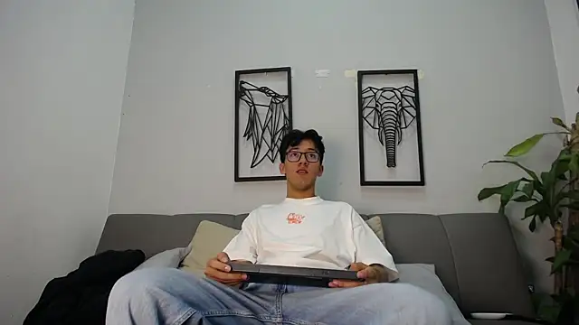 Austin Reeds online show from October 21, 3:13 pm