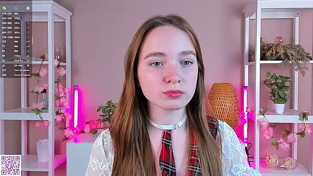 Snapshot of LittleCutieSandy chatting on October 30, 3:19 am LittleCutieSandy online show from October 30, 3:19 am