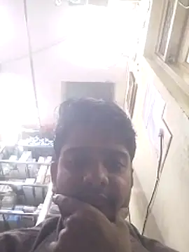 Snapshot of vermaankit0 chatting on October 28, 6:39 am vermaankit0 online show from October 28, 6:39 am