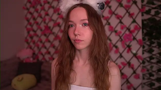 Petite Polly online show from October 25, 6:13 pm