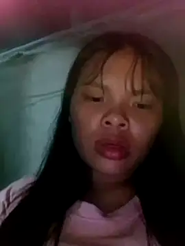 Snapshot of hello-cute chatting on October 11, 1:42 pm hello-cute online show from October 11, 1:42 pm