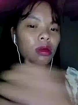 Snapshot of hello-cute chatting on October 16, 3:35 pm hello-cute online show from October 16, 3:35 pm