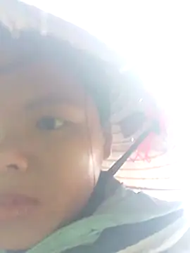 Snapshot of hello-cute chatting on November 6, 2:23 am hello-cute online show from November 6, 2:23 am