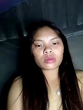 Snapshot of hello-cute chatting on November 11, 2:11 am hello-cute online show from November 11, 2:11 am