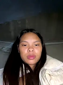 Snapshot of hello-cute chatting on November 19, 4:18 pm hello-cute online show from November 19, 4:18 pm