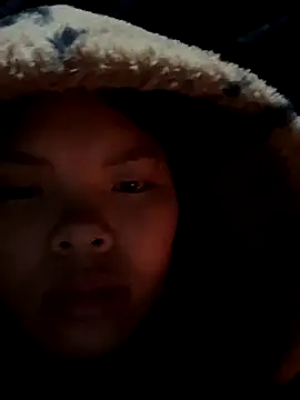 Snapshot of hello-cute chatting on November 23, 11:15 pm hello-cute online show from November 23, 11:15 pm