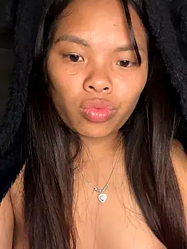 Snapshot of hello-cute chatting on December 1, 3:06 pm hello-cute online show from December 1, 3:06 pm