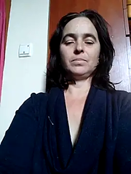 Snapshot of Ella-433 chatting on November 3, 12:06 pm Ella-433 online show from November 3, 12:06 pm