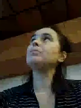 Snapshot of Ella-433 chatting on November 27, 1:46 pm Ella-433 online show from November 27, 1:46 pm