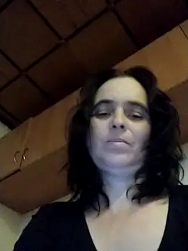 Snapshot of Ella-433 chatting on November 29, 8:23 pm Ella-433 online show from November 29, 8:23 pm