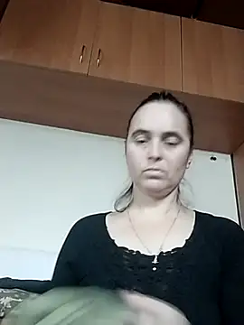 Snapshot of Ella-433 chatting on December 2, 9:58 am Ella-433 online show from December 2, 9:58 am