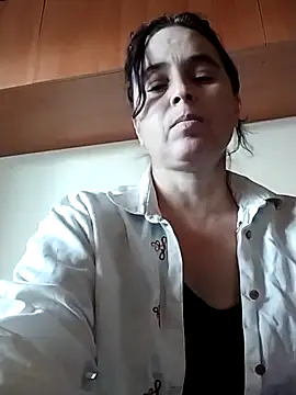 Snapshot of Ella-433 chatting on December 16, 9:58 am Ella-433 online show from December 16, 9:58 am