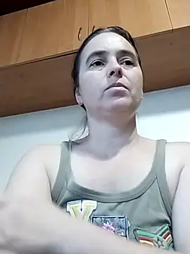 Snapshot of Ella-433 chatting on December 18, 1:28 pm Ella-433 online show from December 18, 1:28 pm