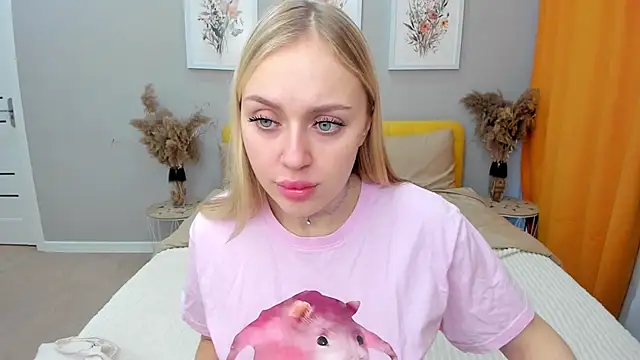 CeaneLino online show from November 28, 7:44 am