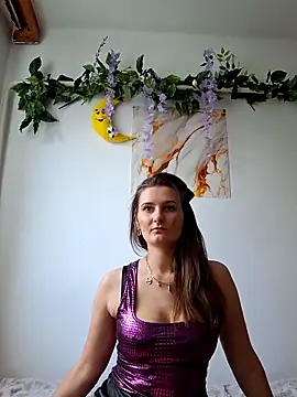Snapshot of Nika_aa chatting on May 24, 2:44 pm Nika aa online show from May 24, 2:44 pm
