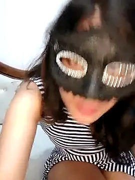 Lovebirdss online show from November 12, 9:53 am