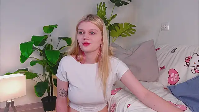 Any mo0n online show from October 11, 8:24 am