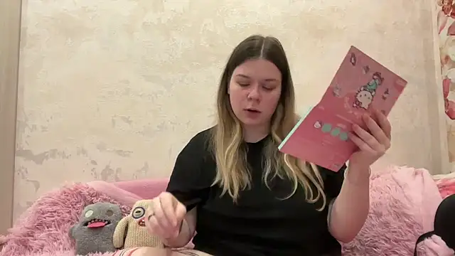 Crave Elise online show from November 17, 12:05 am