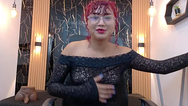 Snapshot of SamanthaFox_8 chatting on June 26, 11:36 am SamanthaFox 8 online show from June 26, 11:36 am