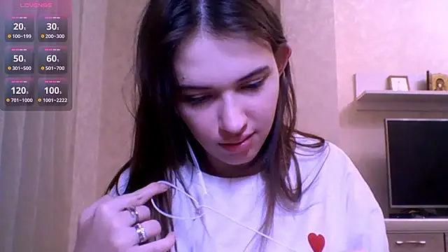 CeyaLier online show from March 17, 8:01 pm