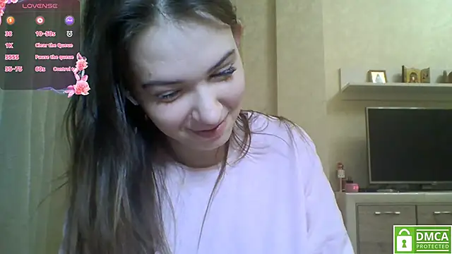 Snapshot of CeyaLier chatting on May 7, 6:02 pm CeyaLier online show from May 7, 6:02 pm
