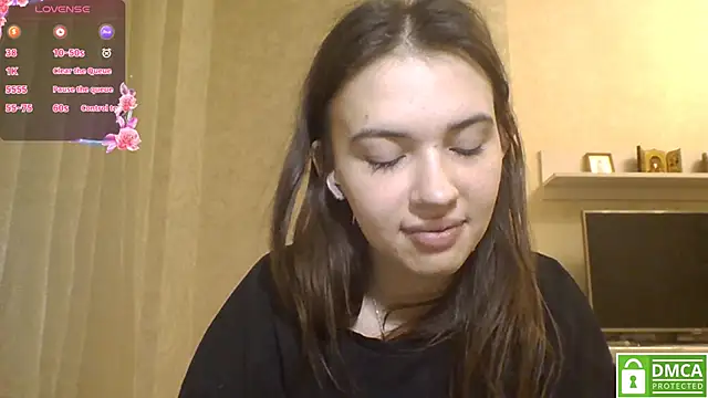 Snapshot of CeyaLier chatting on May 8, 7:08 pm CeyaLier online show from May 8, 7:08 pm