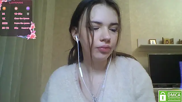 Snapshot of CeyaLier chatting on May 19, 6:25 pm CeyaLier online show from May 19, 6:25 pm