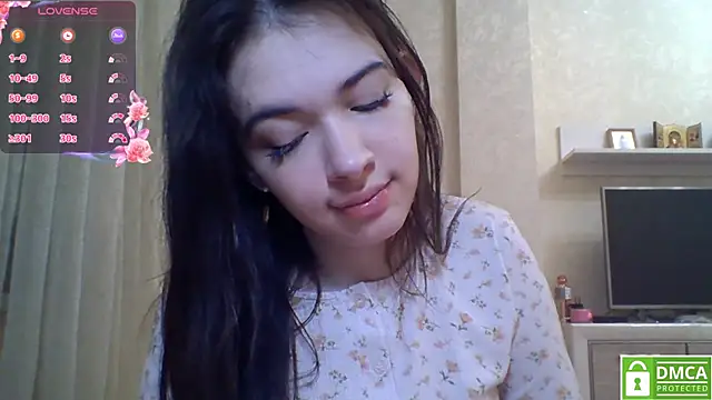 Snapshot of CeyaLier chatting on July 12, 5:26 pm CeyaLier online show from July 12, 5:26 pm