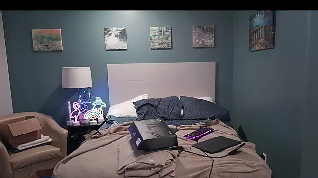 Fuck-Buddy-4U online show from December 20, 7:43 pm